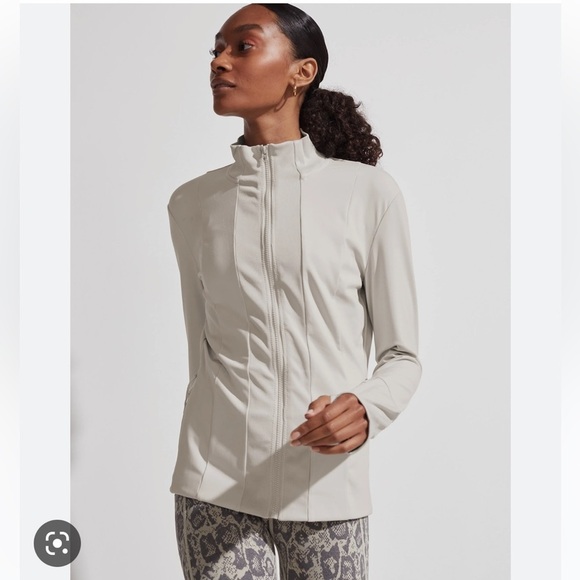 Varley Maywood Jacket in Sili New with Tags! - Picture 2 of 8